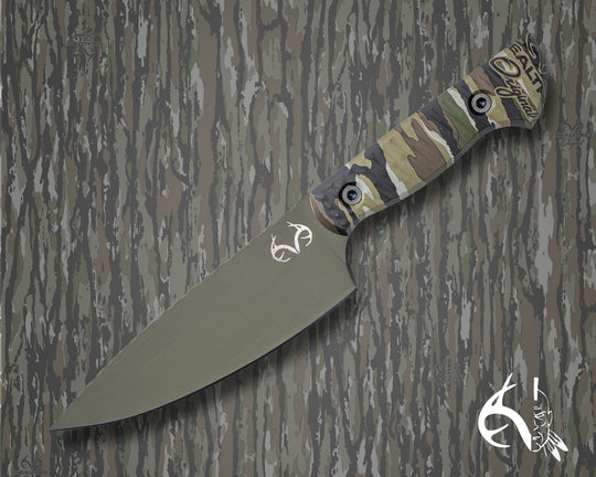 Chef Jr (HFB x Realtree) - Realtree Original Camo Hydro-dipped Micarta, Sniper Green Cerakote, Allen Bolts, Textured Grip.