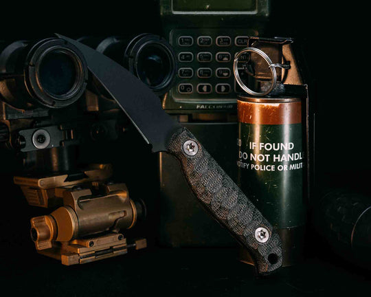 Gula Gula- Black Canvas Micarta, Armor Black Cerakote, Ti Torx Bolts, Chaos Grip