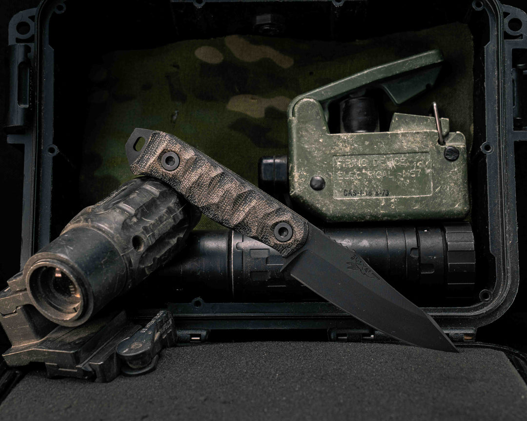 Field Knife Jr- OD Green/Black Canvas Micarta, Armor Black Cerakote, Allen Bolts, Textured Grip