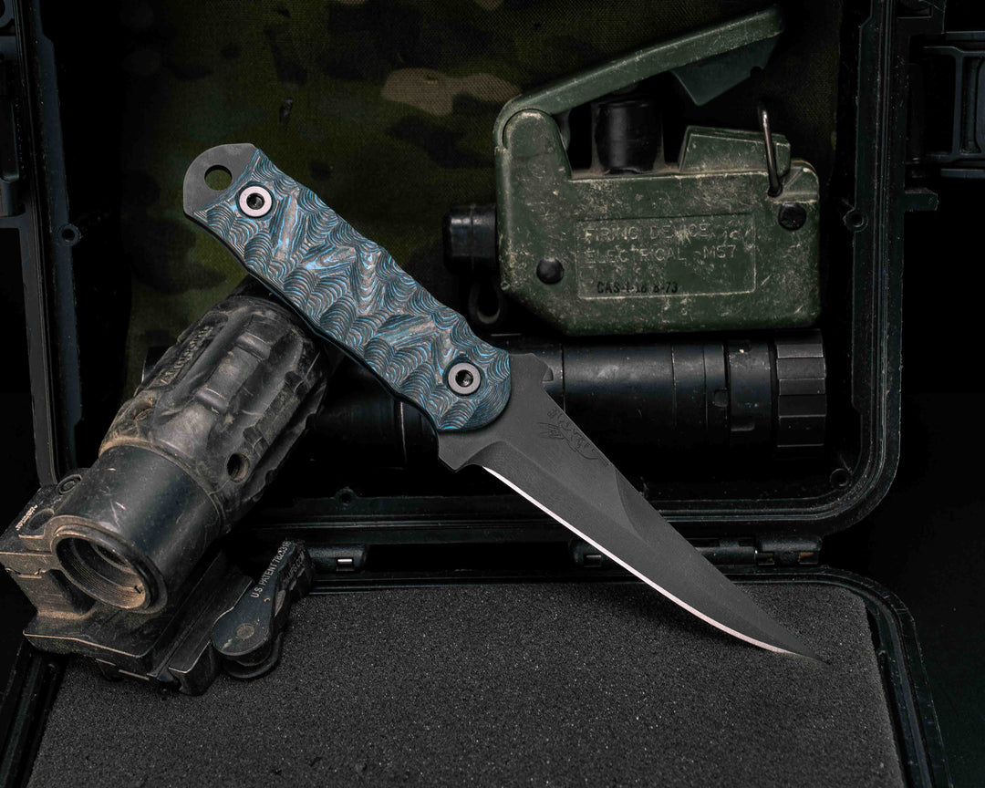 Combat Filet- Arctic Storm Carbon Fiber, Armor Black Cerakote, Allen Bolts, Textured Grip