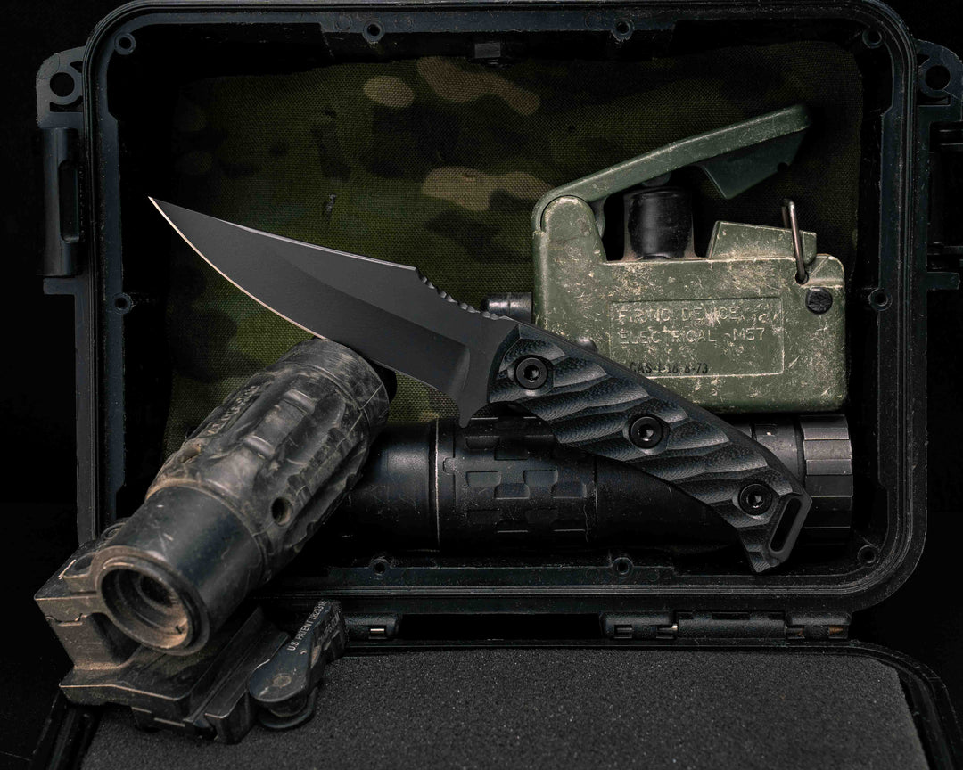 Tosahwi- Black G10, Armor Black Cerakote, Allen Bolts, Textured Grip