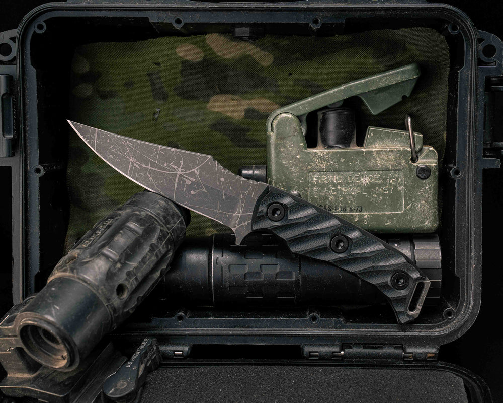 Tosahwi- Black G10, Allen Bolts, Textured Grip