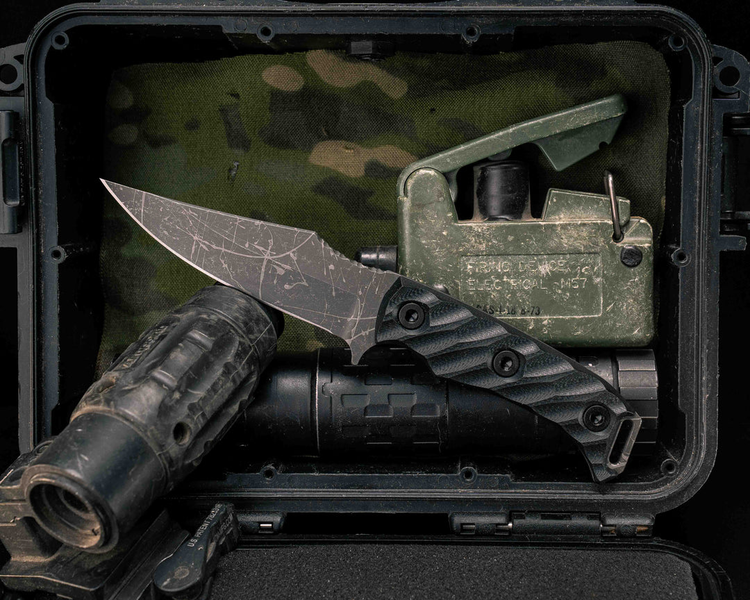 Tosahwi- Black G10, Allen Bolts, Textured Grip