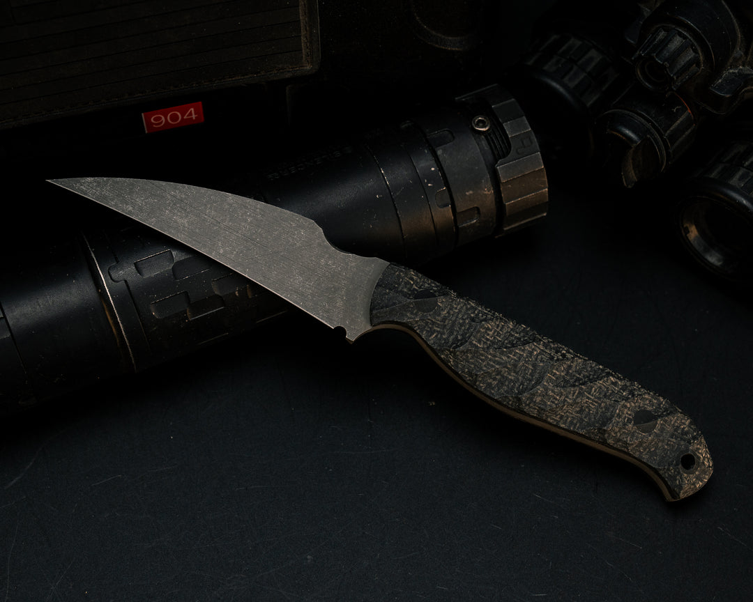 Gula Gula - Black Burlap, CF Pins, CF Lanyard Pin, Textured Grip