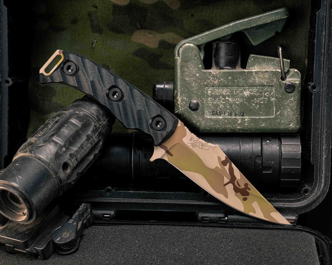 Tosahwi- Black G10, Arid Multicam, Allen Bolts, Textured Grip