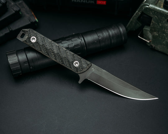 Kwaiken FC - Black Canvas Micarta, Ti Torx Bolts, Iron Grip, Open Tang