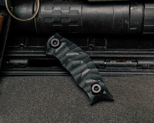 Karambito Scales- Black G10,  Allen Bolts, Chaos Grip