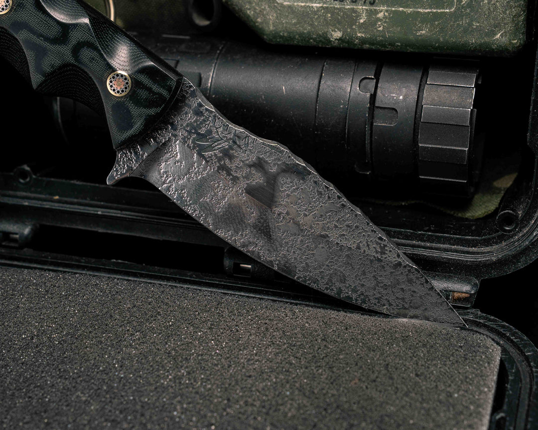 Ishi- Black Linen Micarta, Mosaic Pins, Textured Grip