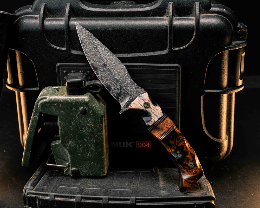 Ishi- Dyed Giraffe Bone, Black G10 and Copper Pin Striping, Honduran Mahogany Split, Desert Ironwood, Mosaic Pins, Textured Grip