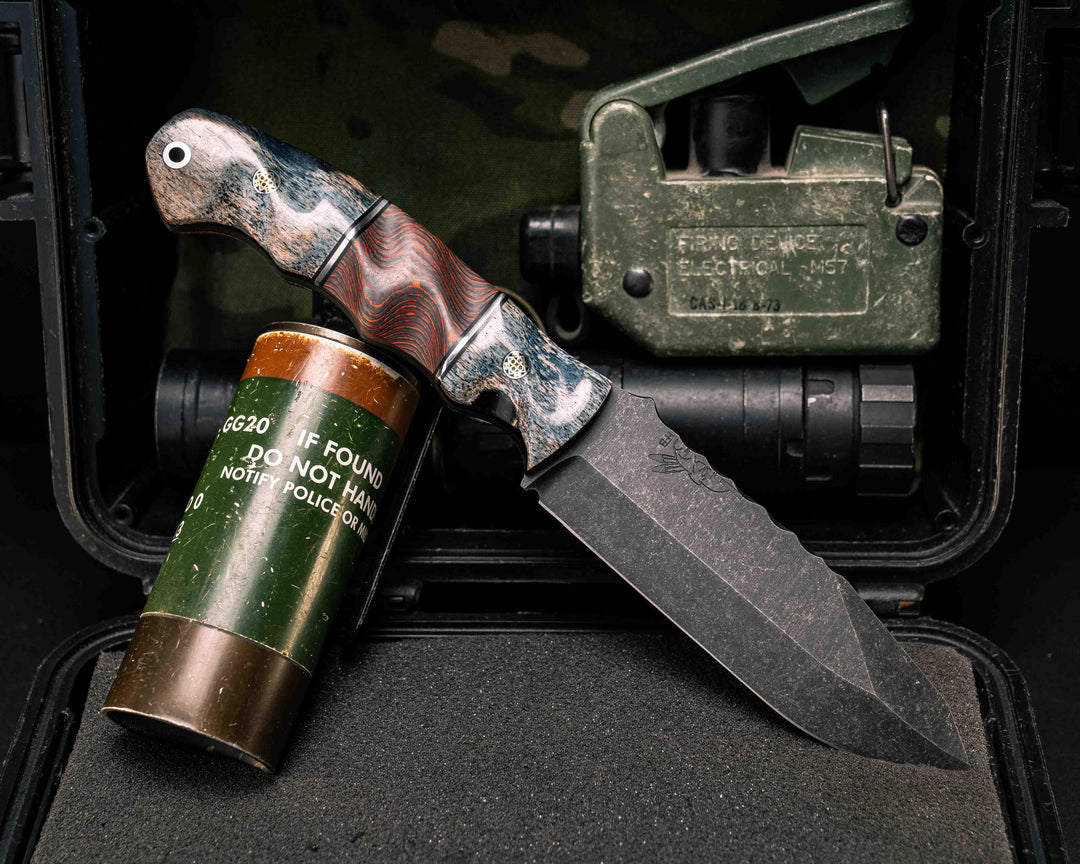Disaster Breacher- Dyed Giraffe Bone, Black G10 and Aluminum Pin Striping, Mars Valley FAT Carbon Split, Mosaic Pins, Aluminum Lanyard Pin, Textured Grip