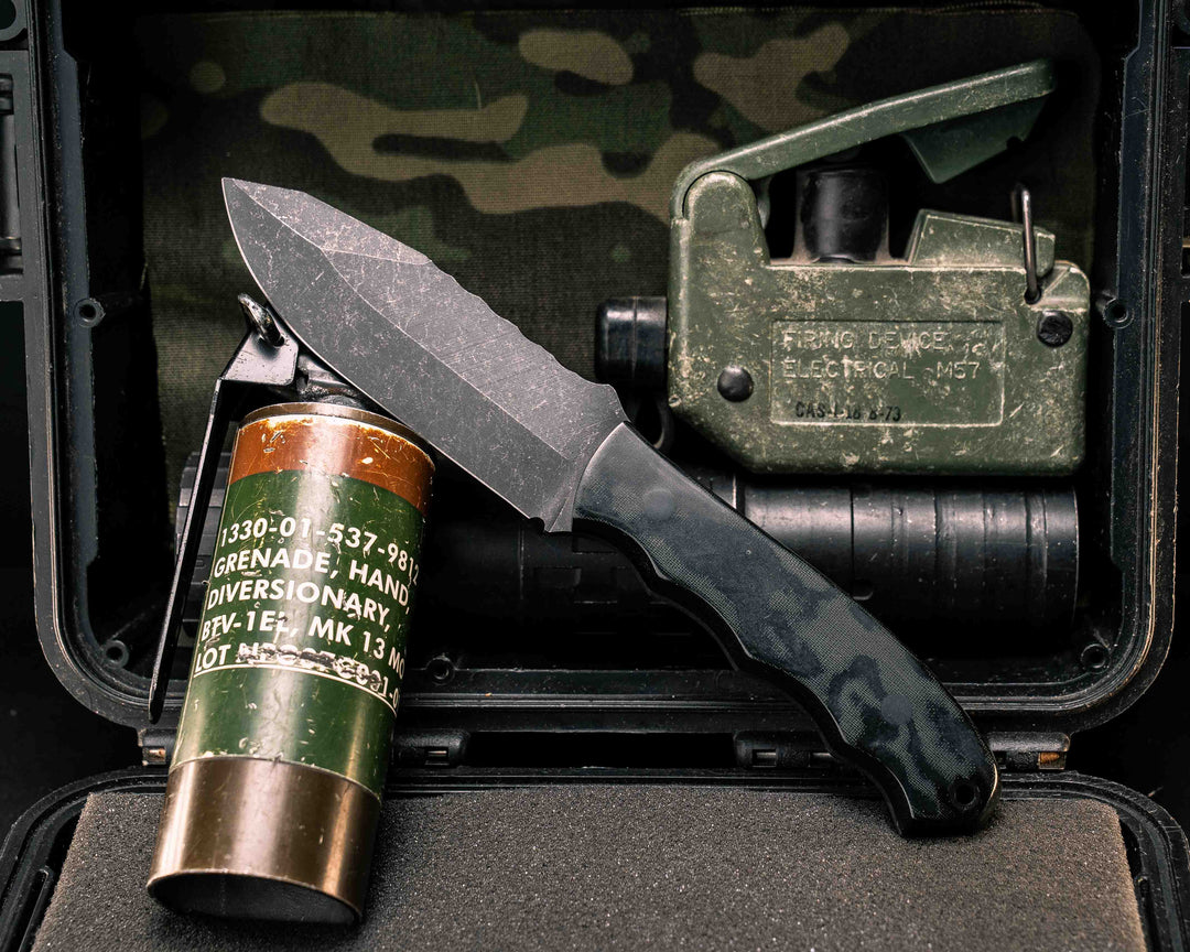 Disaster Jr- Black Linen Micarta, CF Pins, CF Lanyard Pin, Smooth Grip