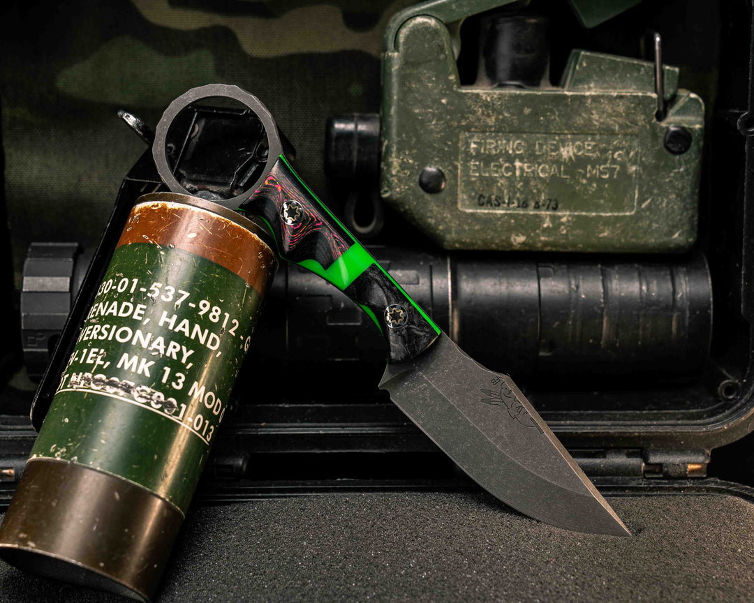 Jaq- Green Glow Marbled Carbon, Glow Resin Split, Flow Party Camo Carbon, Mosaic Pins, Textured Grip