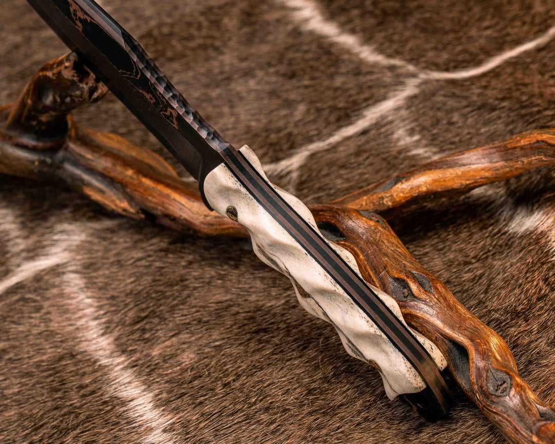 Bowie Jr.- Baker Forge Wavy Pattern CopperMai- Elk Antler, Mosaic Pins, Textured Grip