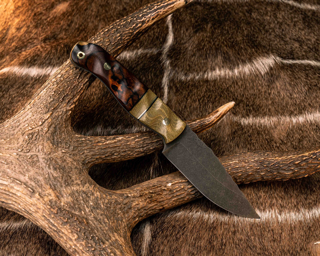 Crow Jr- Olive Green Canvas Micarta, Black G10 and Brass Pin Striping, Olive Green Canvas Micarta Split, Desert Ironwood, Brass Mosaic Pins, Brass Lanyard Pin, Textured Grip