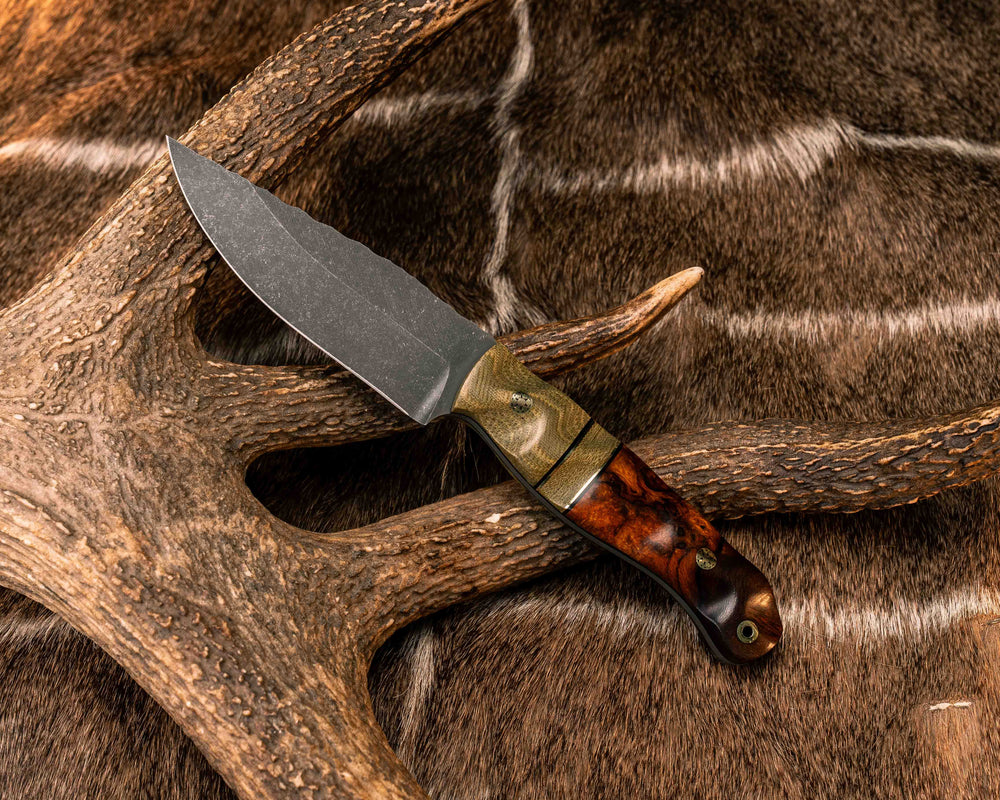 Crow Jr- Olive Green Canvas Micarta, Black G10 and Brass Pin Striping, Olive Green Canvas Micarta Split, Desert Ironwood, Brass Mosaic Pins, Brass Lanyard Pin, Textured Grip