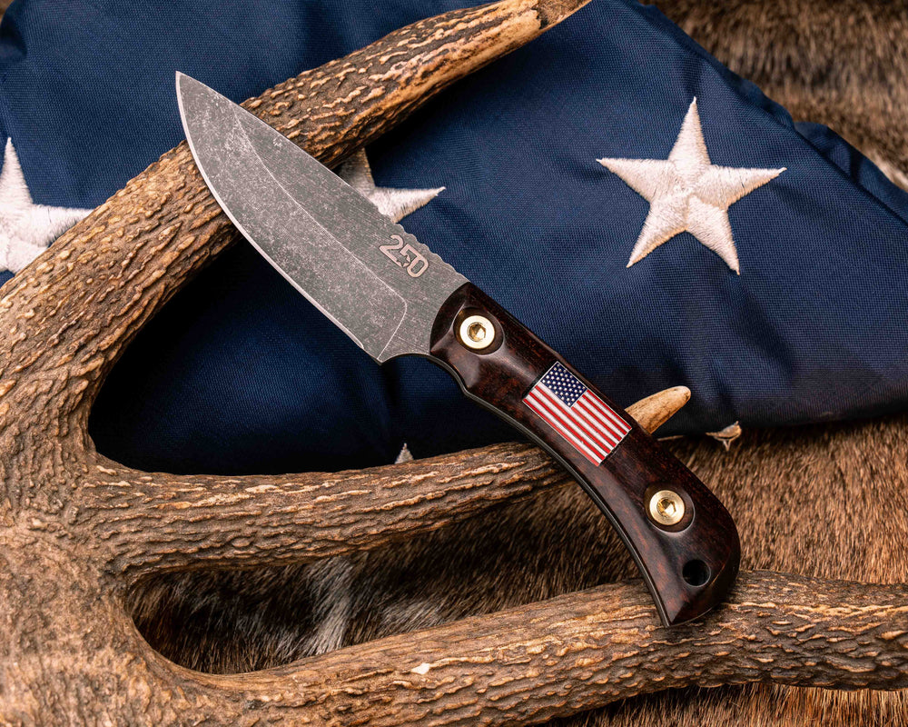 Cav Jr Back Country Semiquincentennial- Snakewood, American Flag Inlay, Red, Black G10 and Bass Liner, Brass Bolts, Smooth Grip