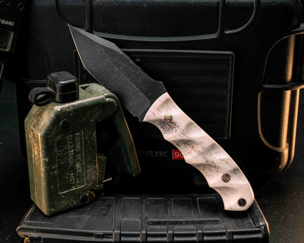 Disaster Jr Tanto- Elk Antler, Mosaic Pins, Copper Lanyard Pin, Textured Grip