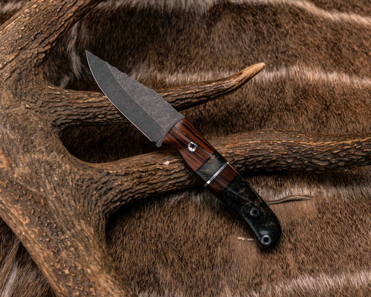 Crow Cub- Desert Ironwood, Black G10 and Aluminum Pin Striping, Dyed Redwood and Desert Ironwood Split, Dyed Redwood, Mosaic Pins, Aluminum Lanyard Pin, Textured Grip