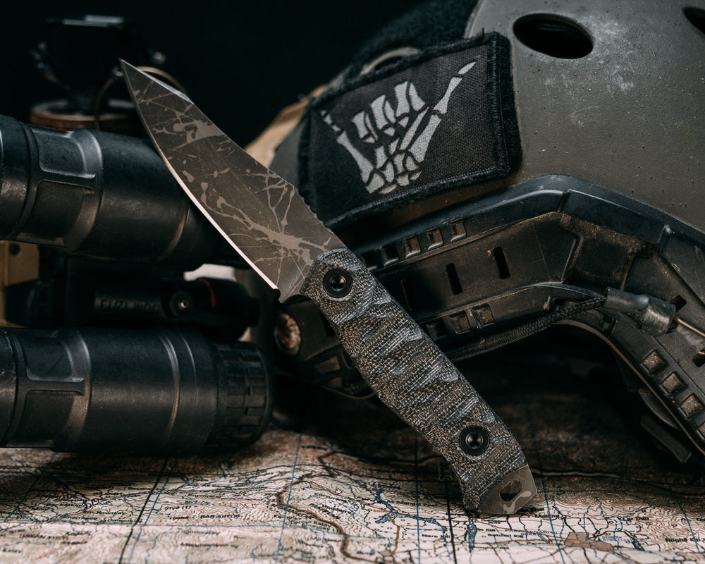 Field Knife Jr- Black Canvas Micarta, Allen Bolts, Chaos Grip