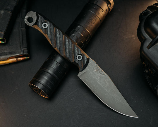 Crow Jr - Black G10, Allen Bolts, Iron Grip