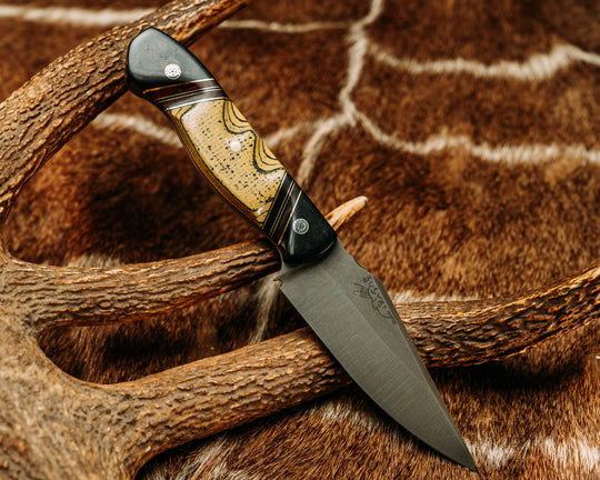 Modified Field Knife- Black Diamond Richlite, Brass and Desert Ironwood Pin Striping, Cream and Black Carbon Split, Mosaic Pins, Brass Pin, Grooved Grip