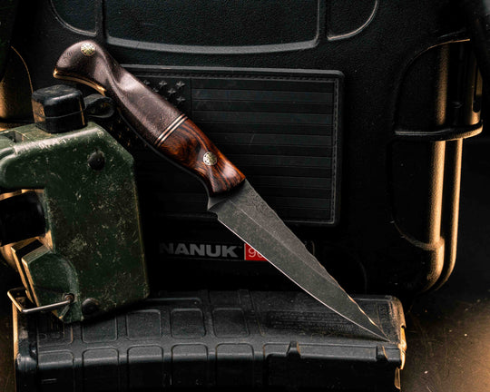 Congressman- Desert Ironwood, Black G10 and Copper Split, Copper Coral Carbon, Mosaic Pin, Textured Grip
