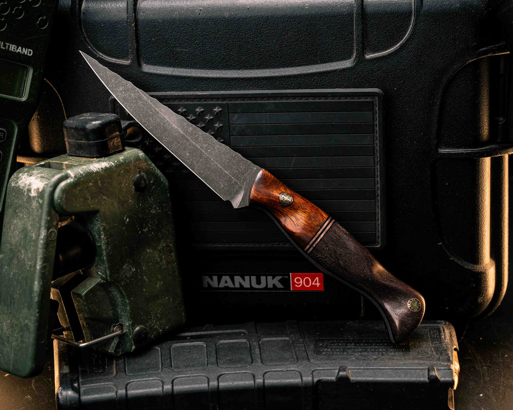 Congressman- Desert Ironwood, Black G10 and Copper Split, Copper Coral Carbon, Mosaic Pin, Textured Grip