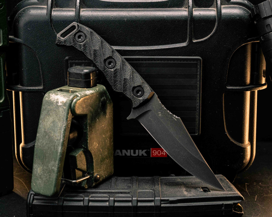Tosahwi- Black Canvas Micarta, Allen Bolts, Textured Grip