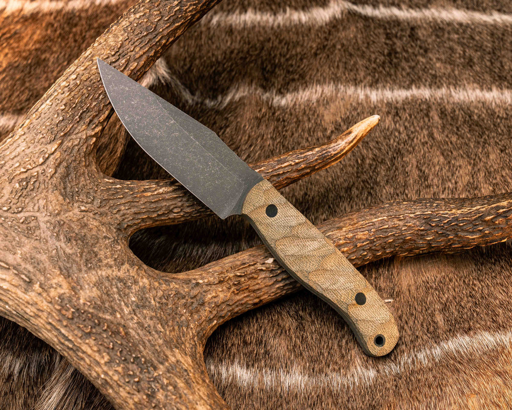 Crow Scalper- OD Green Canvas Micarta, CF Pins, CF Lanyard Pin, Textured Grip