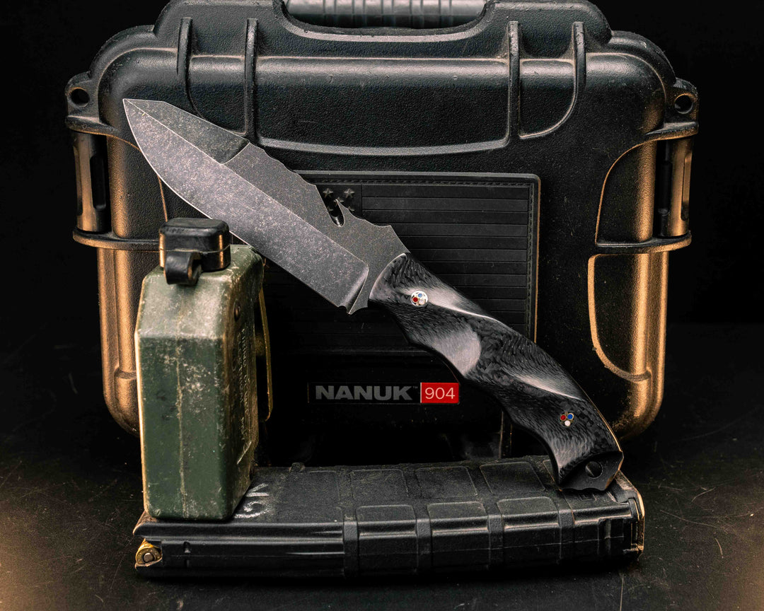 Notched Wire Cutter Breacher Gen 3- Carbon Fiber, Patriot Mosaic Pins, Textured Grip