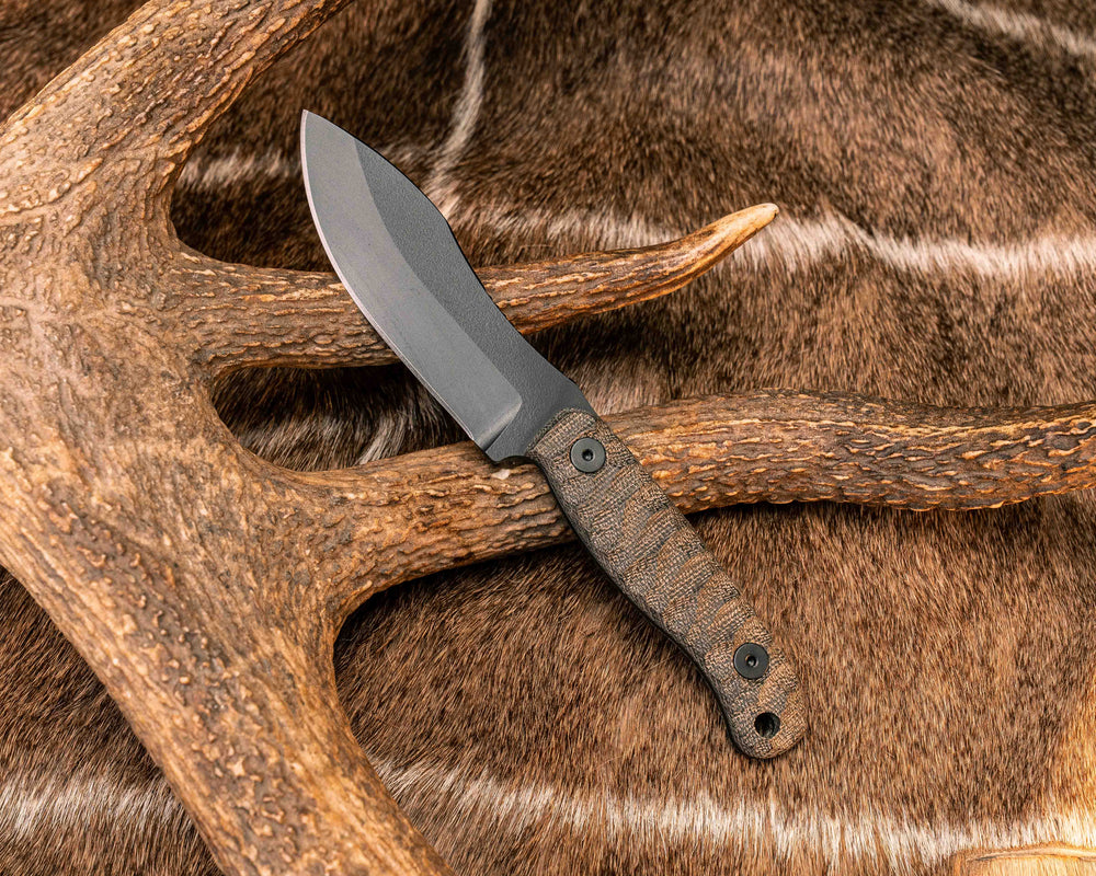Skinner Jr- OD Green Canvas Micarta, Armor Black Cerakote, Allen Bolts, Textured Grip