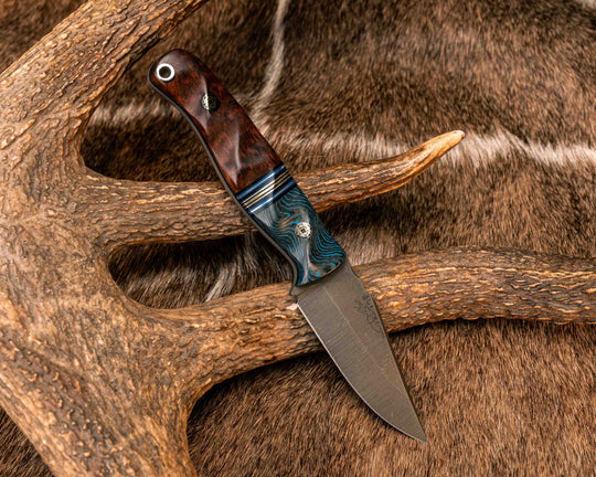 Crow Cub- Arctic Storm FAT Carbon, Black G10, Blue G10, Aluminum and Brass Split, Snakewood, Mosaic Pins, Aluminum Lanyard Pin, Textured Grip