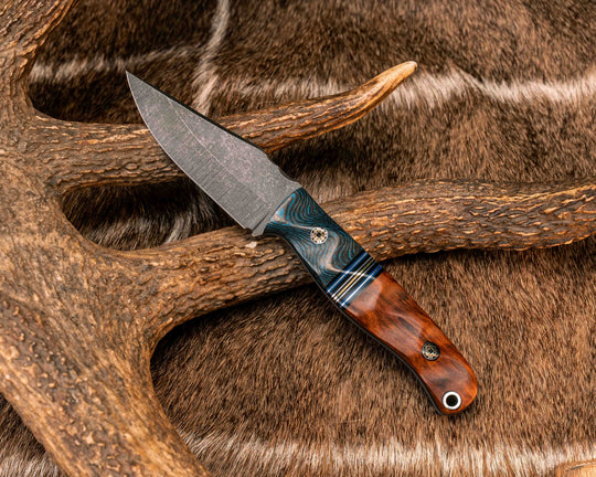 Crow Cub- Arctic Storm FAT Carbon, Black G10, Blue G10, Aluminum and Brass Split, Snakewood, Mosaic Pins, Aluminum Lanyard Pin, Textured Grip