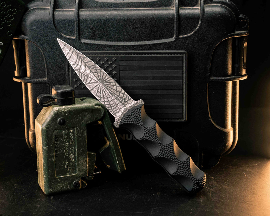 Combat Dagger- Black Diamond Richlite, CF Pins, CF Lanyard Pin, Stippled Textured Grip