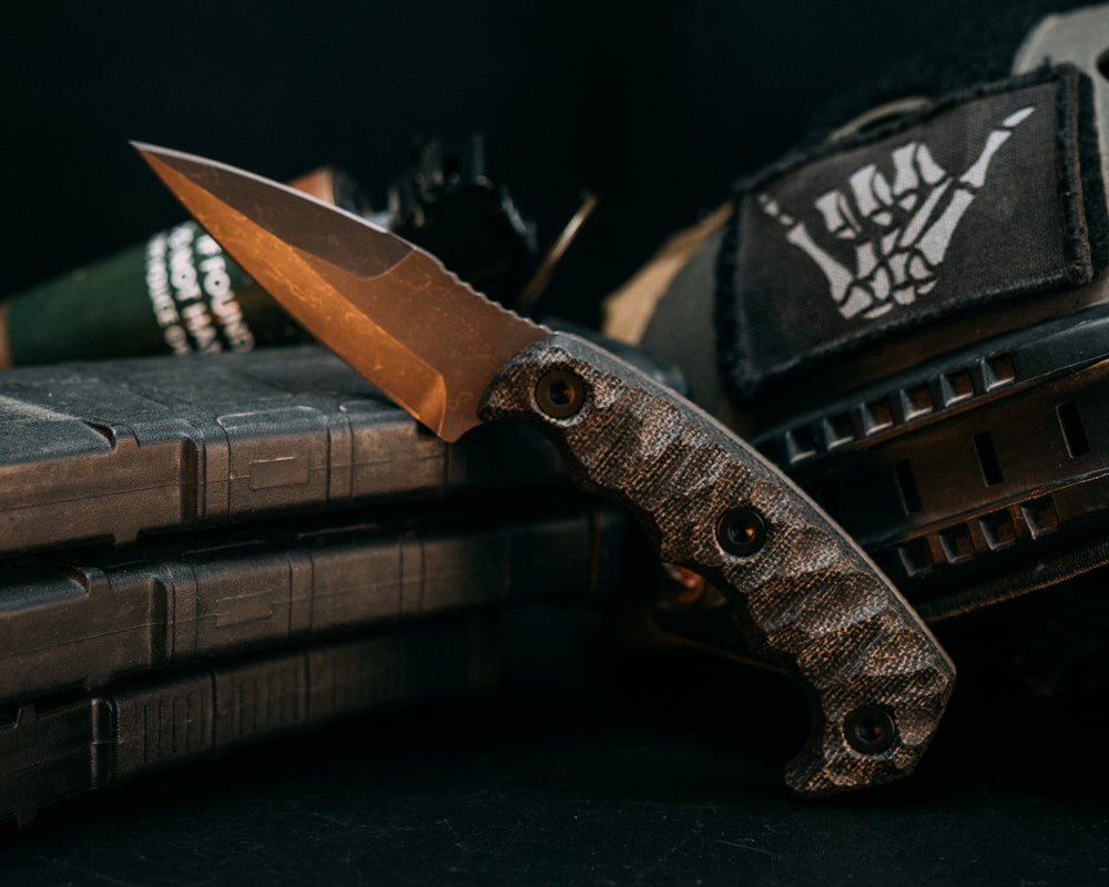 3" HUMINT - Black Canvas Micarta, Allen Bolts, Chaos Grip.