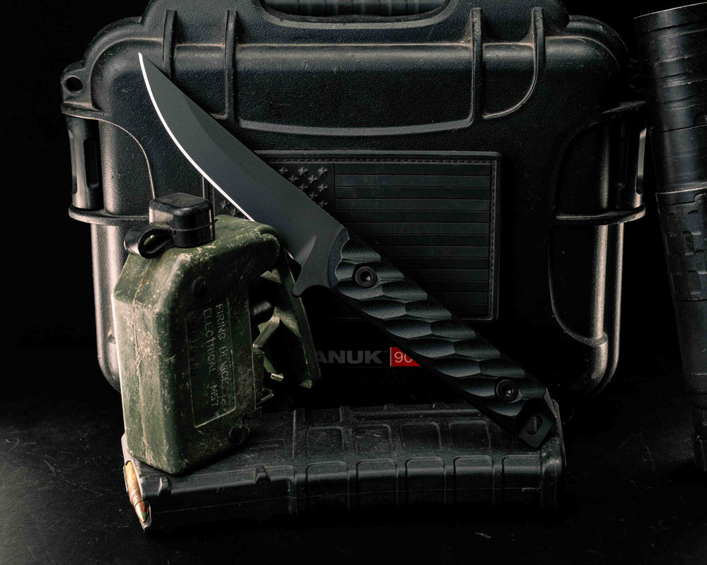 Kwaiken FC- Black G10, DLC (Diamond Like Coating), Allen Bolts, Textured Grip