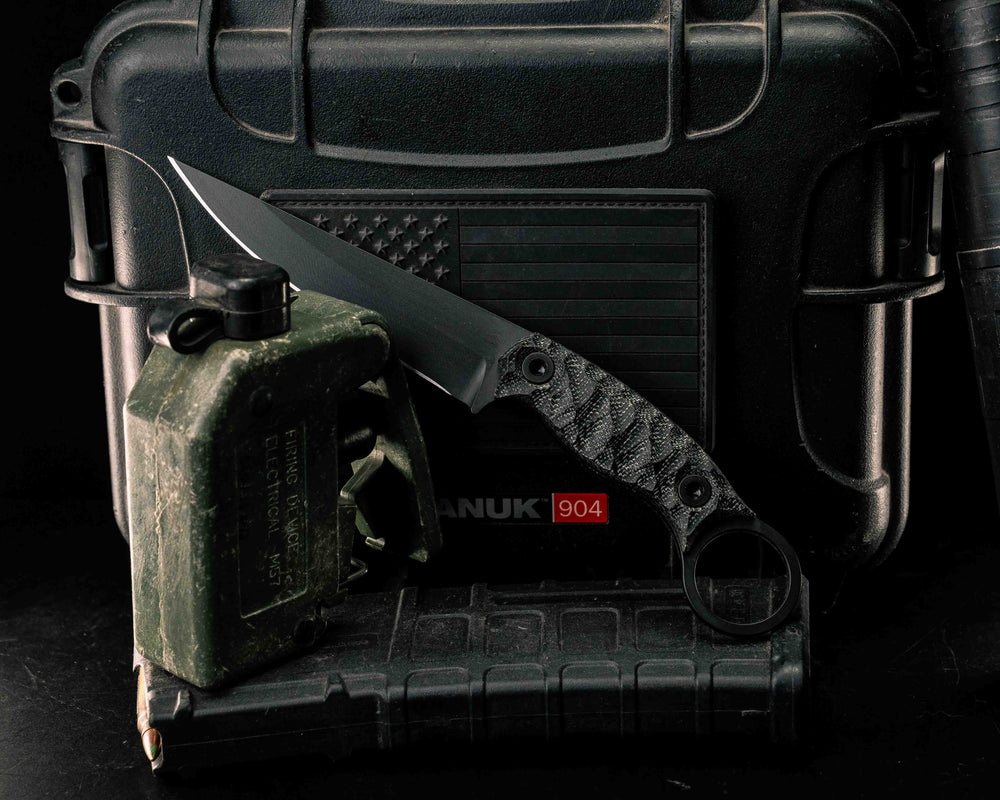 Osoraku 4"- Black Canvas Micarta, Armor Black Cerakote, Allen Bolts, Textured Grip