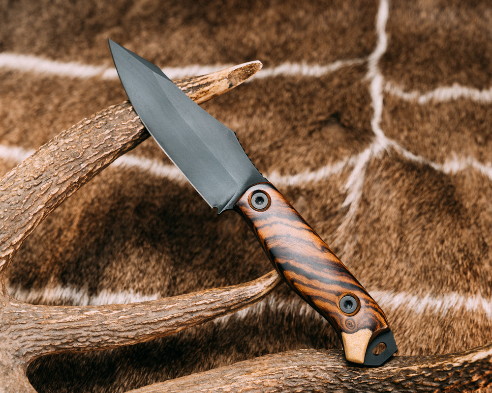 Field Knife - Desert Ironwood, Armor Black Cerakote, Allen Bolts, Smooth Grip