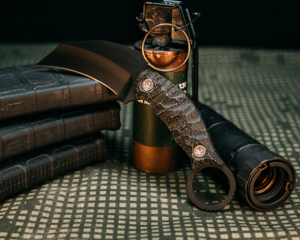 Karambito - Black Burlap Micarta, Armor Black, Ti Torx Bolts, Chaos Grip.