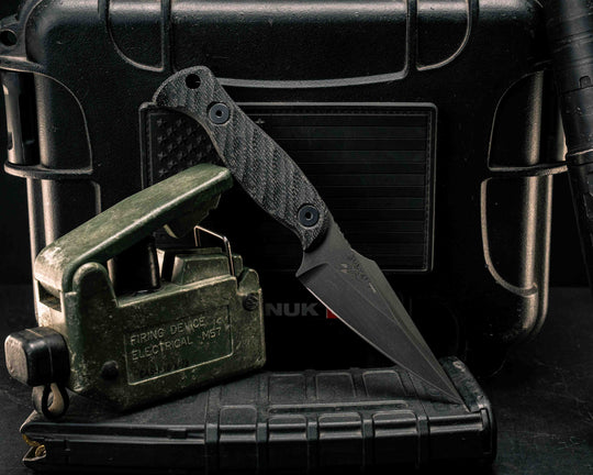 Gulo Gulo- Black Canvas Micarta, Allen Bolts, Textured Grip