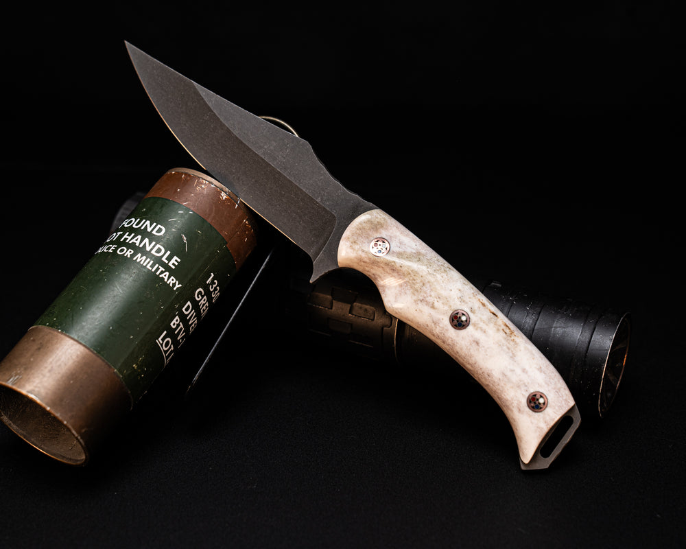 Tosahwi- Patriot Mosaic Pins, Contoured Grip