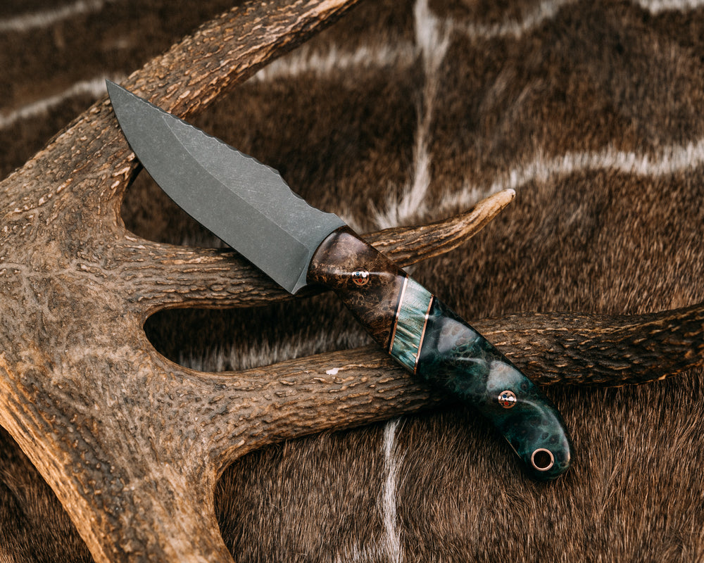 Modified Crow Jr - Chechen Caribbean Rosewood, Black G10 and Copper Pin Striping, Dyed Maple Split, Dyed Redwood, Patriot Mosaic Pins, Copper Lanyard Pin, Textured Grip