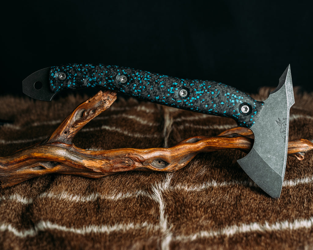 Bleeding Heart Hawk - Turquoise Rocky Wave Carbon, TI Torx Bolts, Grooved Grip