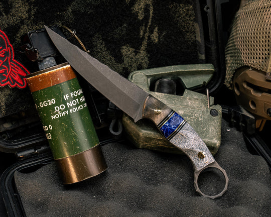 Osoraku 4"- Buckeye Burl, Black G10, Aluminum and Brass Pin Striping, Sodalite Tru-stone Split, Shred Carbon, Mosaic Pins, Textured Grip