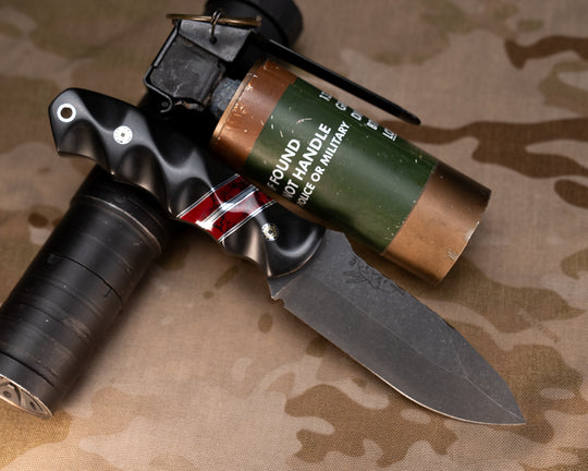Disaster Jr- Black Diamond Richlite, Black G10 and Aluminum Pin Striping, Bloody Basin Tru-stone Split, Mosaic Pins, Aluminum Lanyard Pin, Textured Grip