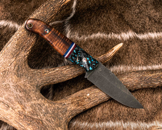 Crow Jr- Turquoise Rocky Wave Carbon, Americana G10 Split, Hawaiian Curly Koa, Patriot Mosaic Pins, Brass Lanyard Pin, Textured Grip