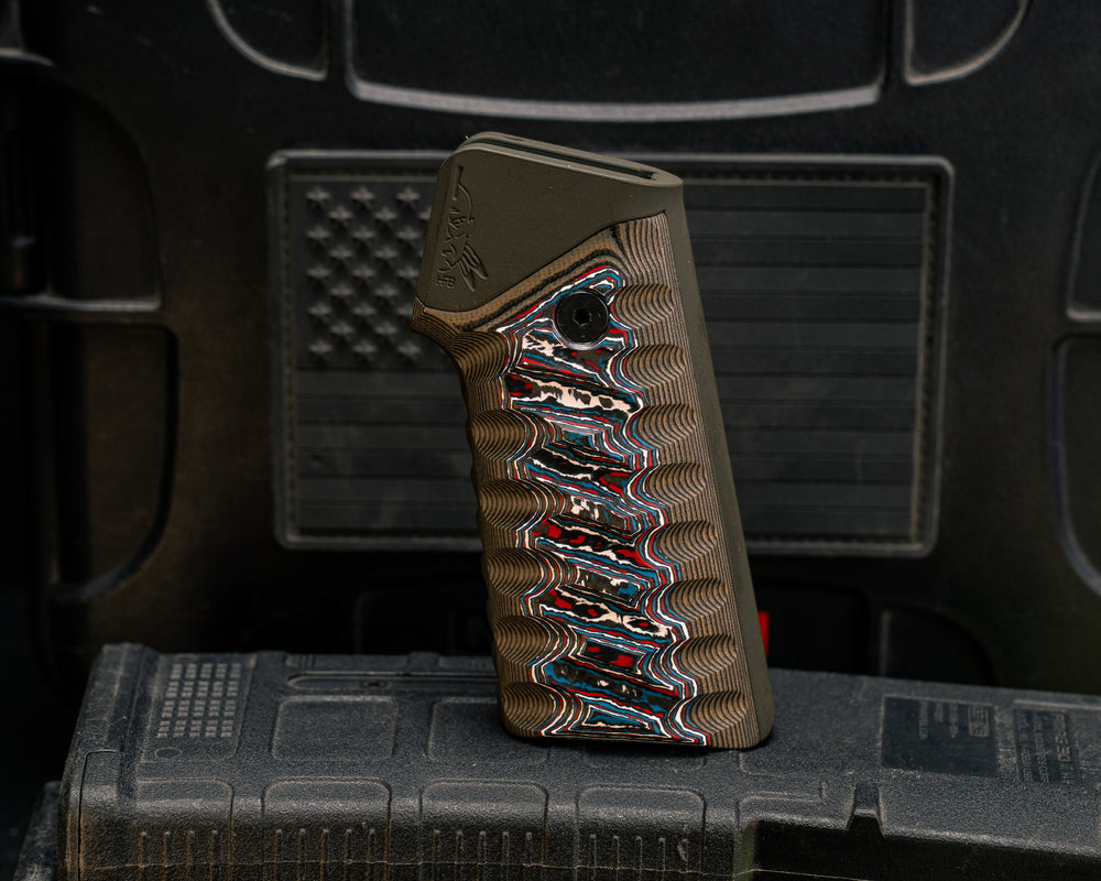 AR style Grip System - Nebula FAT Carbon Over Coyote and Black G10, OD Green Cerakote, Snake Grip