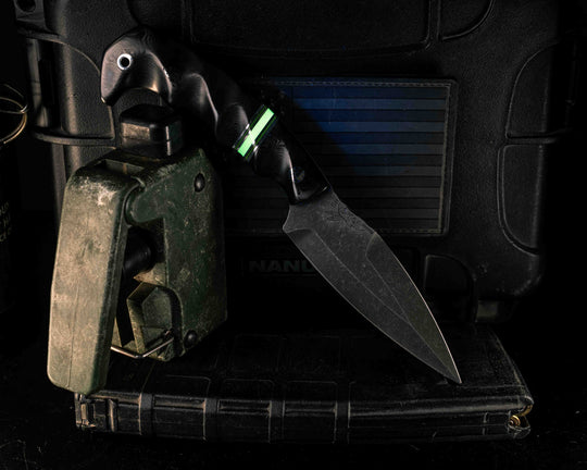 4" HUMINT- Black Dunes Carbon. Grey G10, Aluminum and Green G10 Pin Striping, Glow Resin Split, Mosaic Pins, Aluminum Lanyard Pin, Textured Grip
