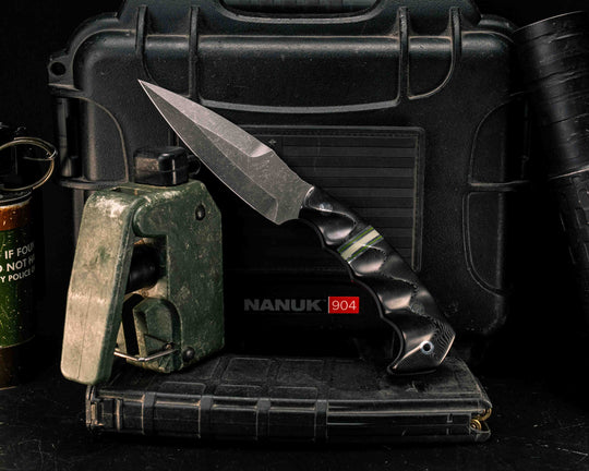 4" HUMINT- Black Dunes Carbon. Grey G10, Aluminum and Green G10 Pin Striping, Glow Resin Split, Mosaic Pins, Aluminum Lanyard Pin, Textured Grip