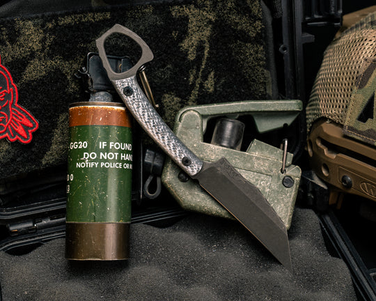 SOPHS- Silver Carbon, Mosaic Pins Smooth Grip